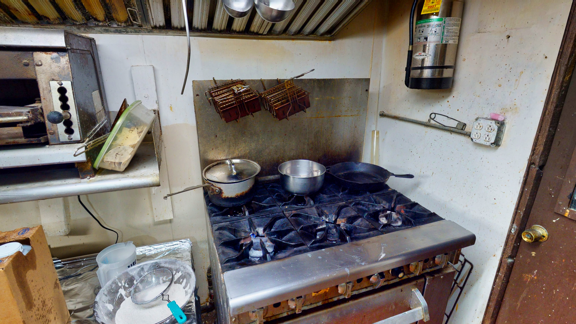 253 9th Street Property Photo 14