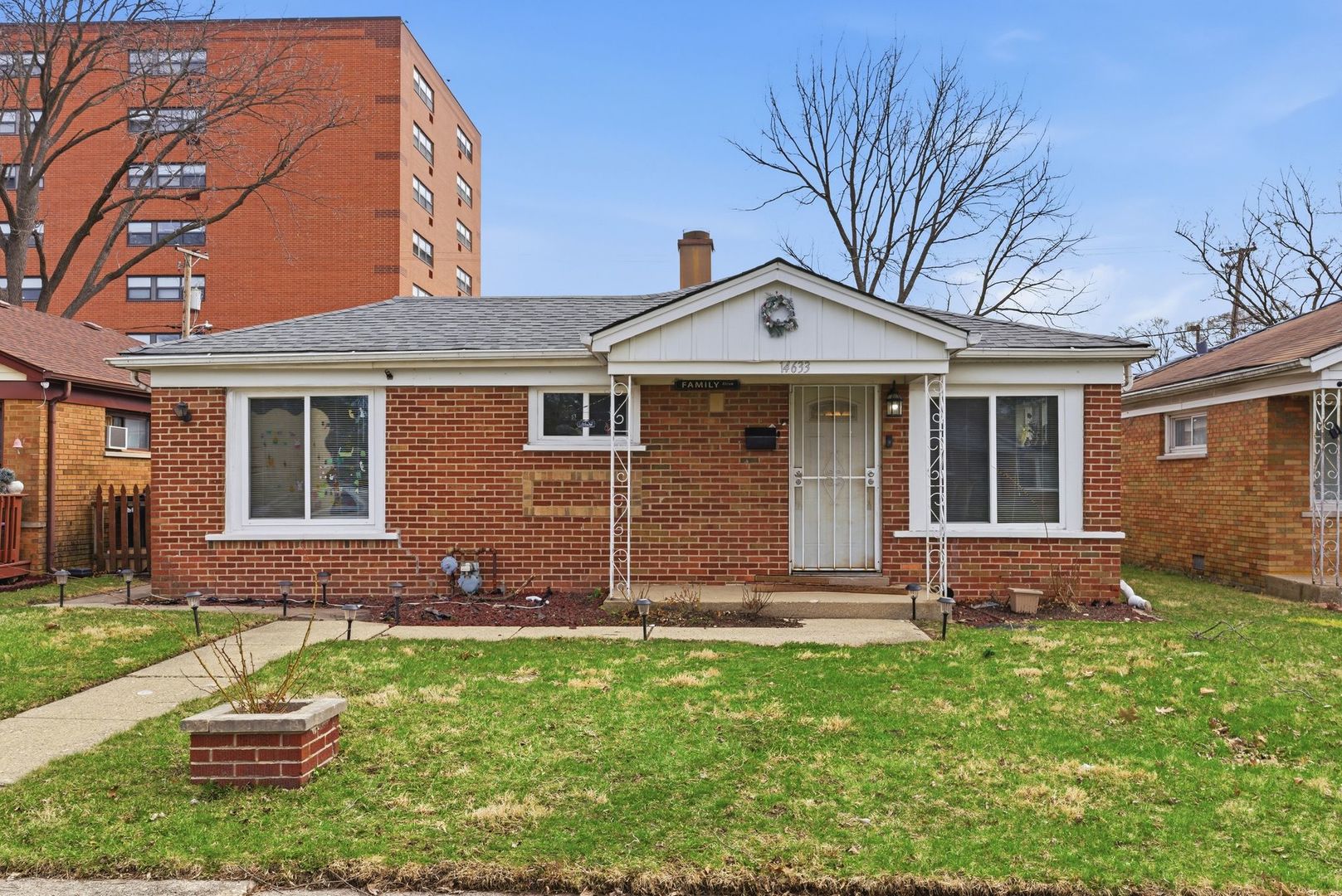 14633 Edbrooke Avenue Property Photo 1