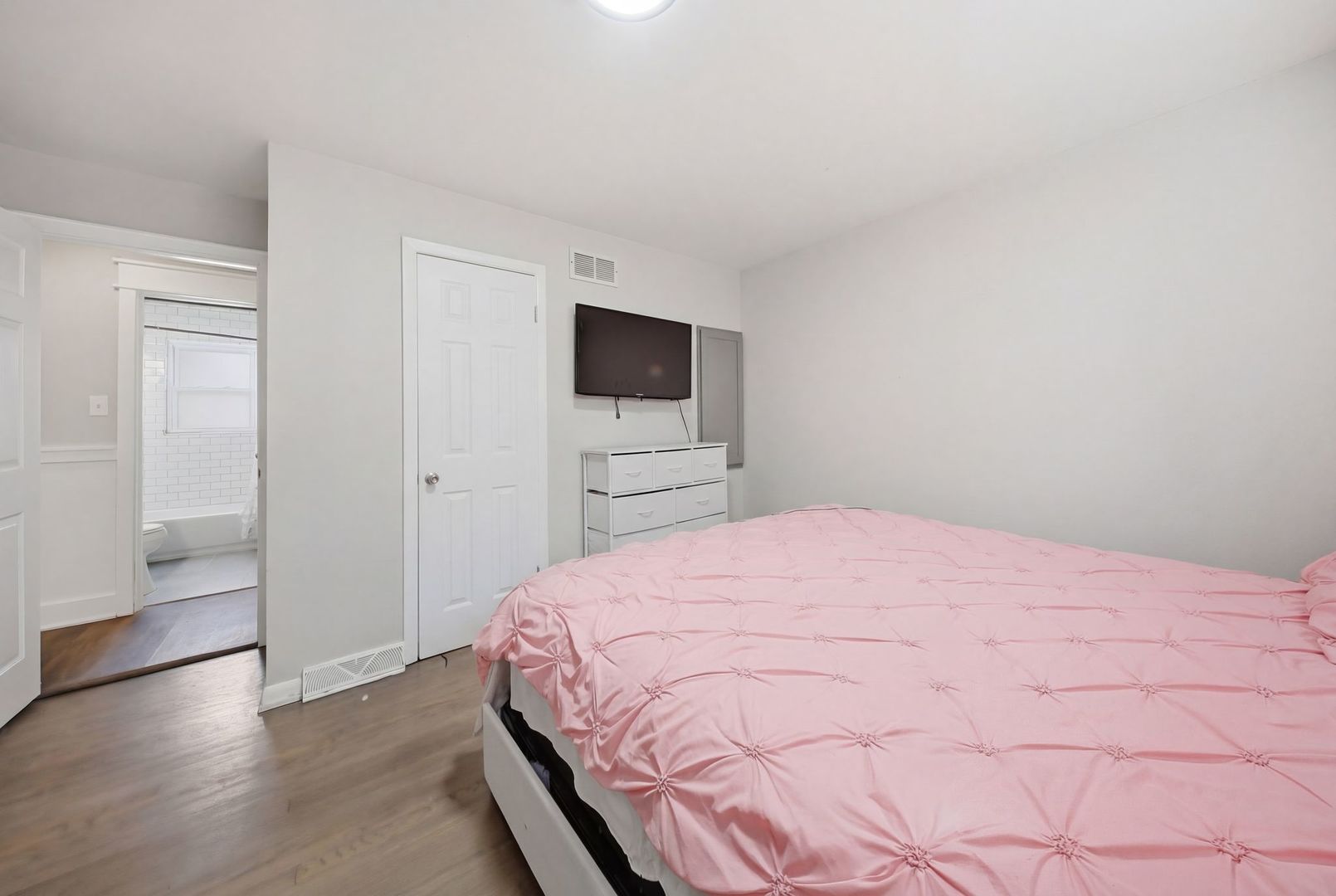 14633 Edbrooke Avenue Property Photo 13