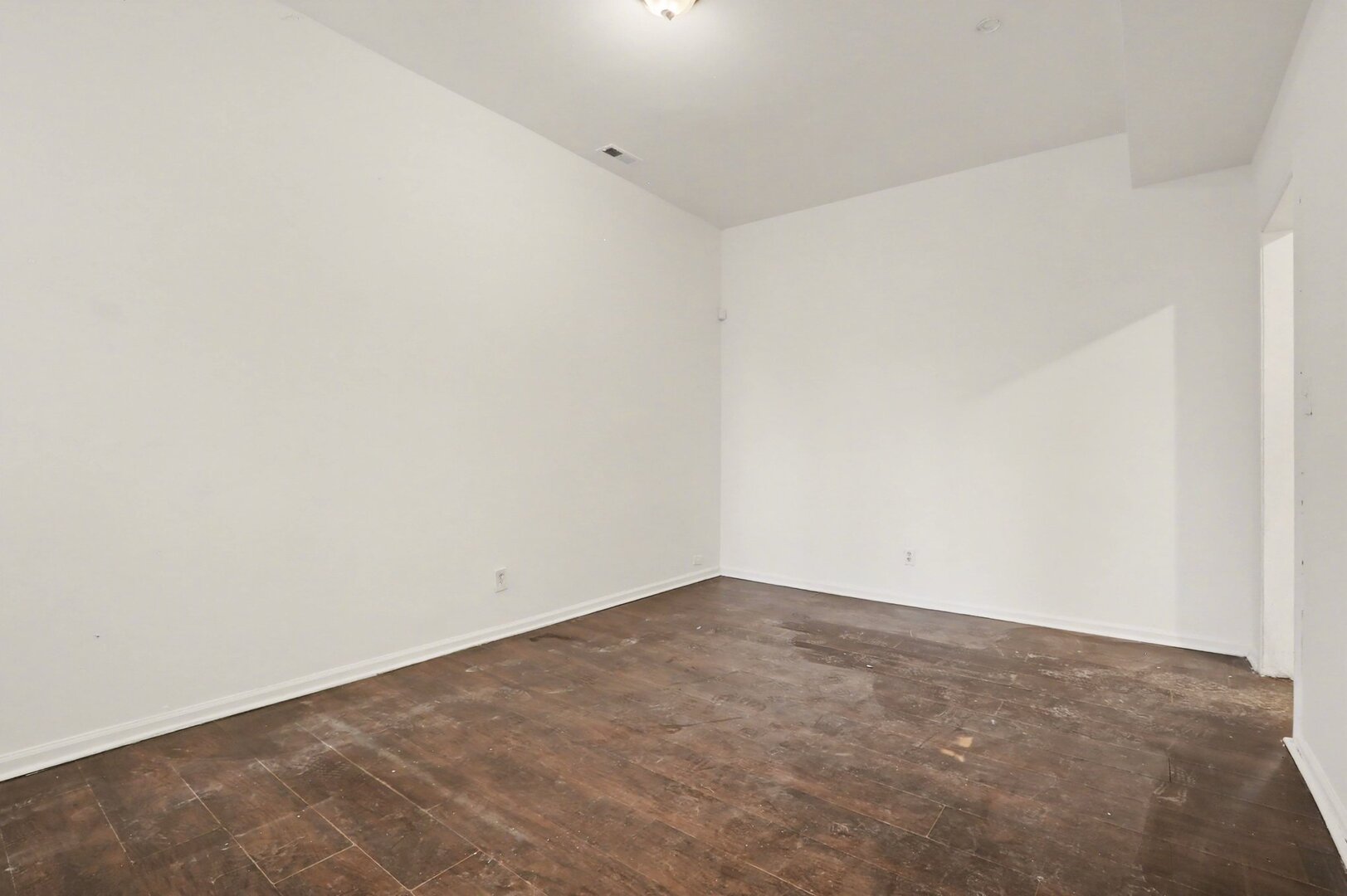 5718 S Green Street Property Photo 11