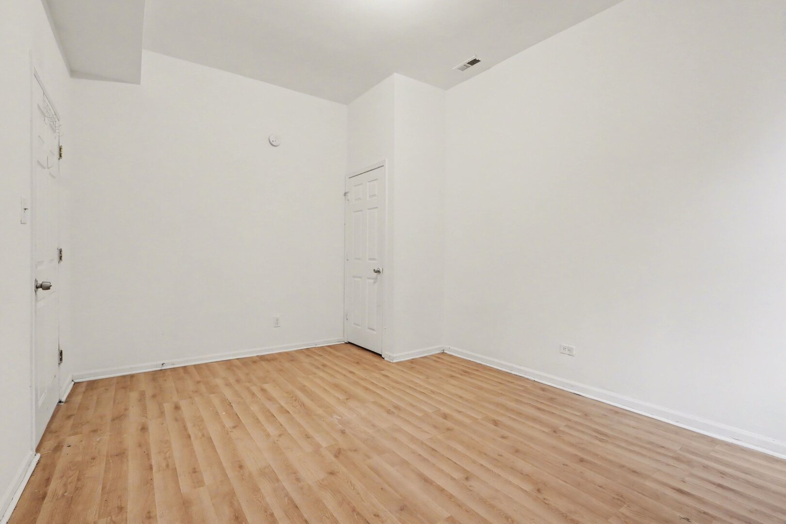 5718 S Green Street Property Photo 15