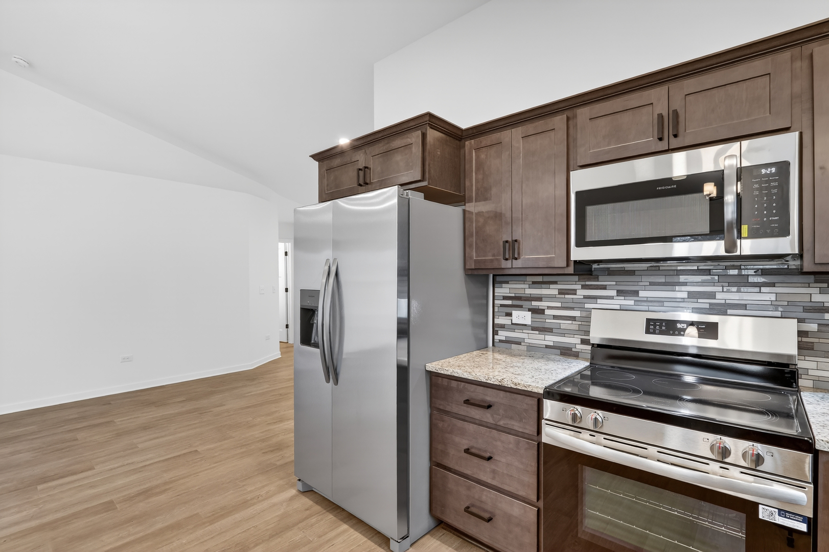 305 W South Street 305 Property Photo 15