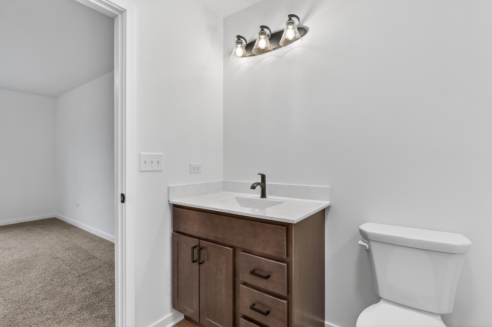 305 W South Street 305 Property Photo 24