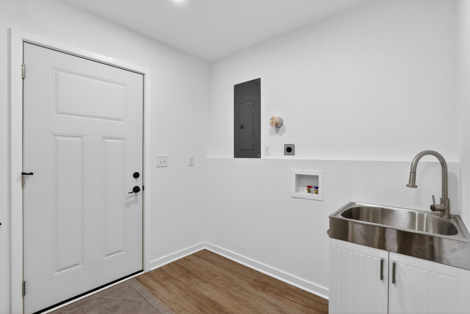 305 W South Street 305 Property Photo 25