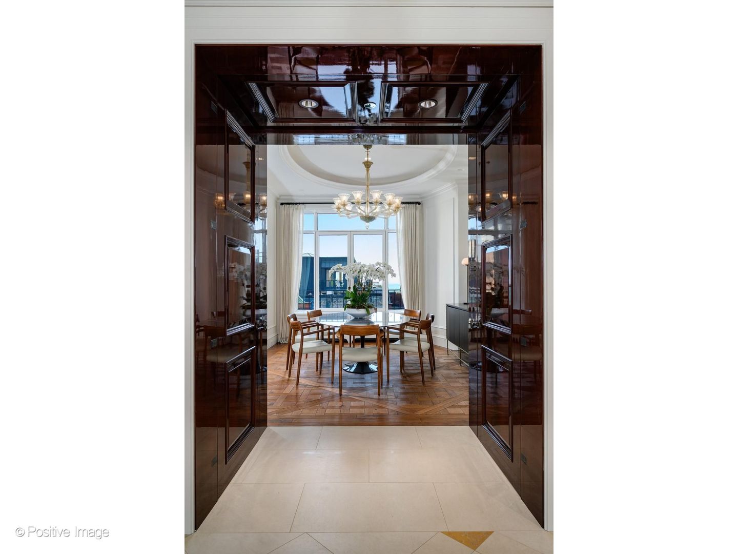 65 E Goethe Street 4e Property Photo 6
