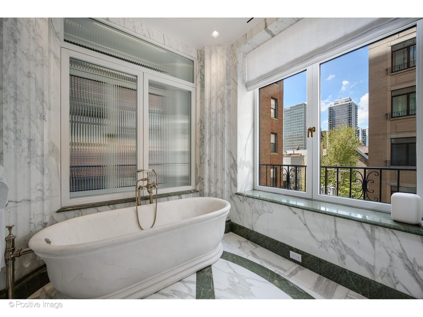 65 E Goethe Street 4e Property Photo 37