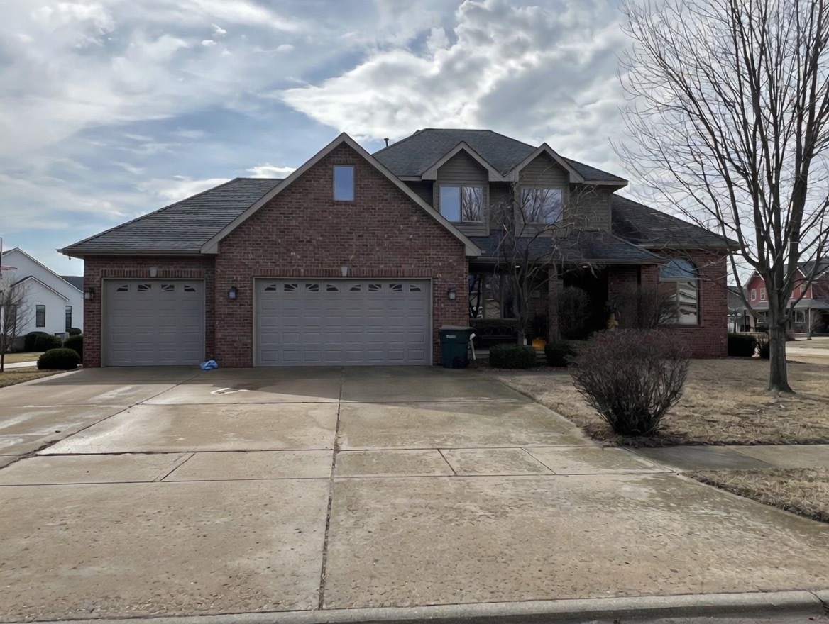 2035 Amber Lane Property Photo 1