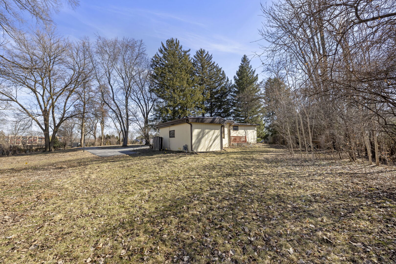 128 Harding Court Property Photo 7