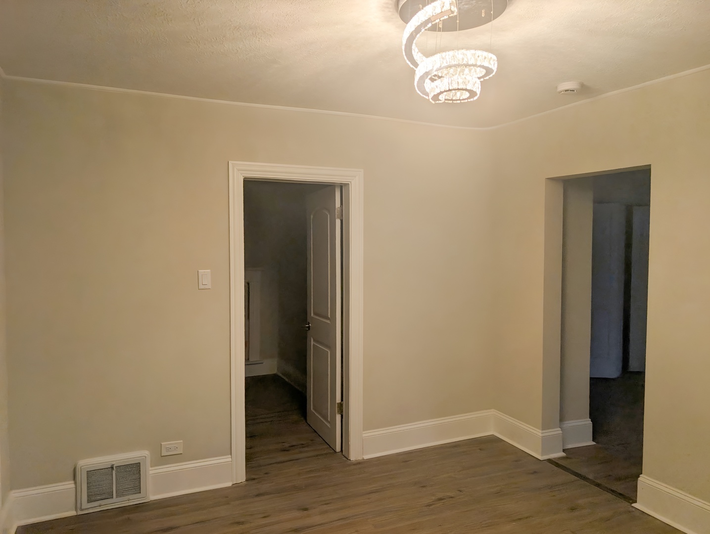 9207 S Ellis Avenue Property Photo 14