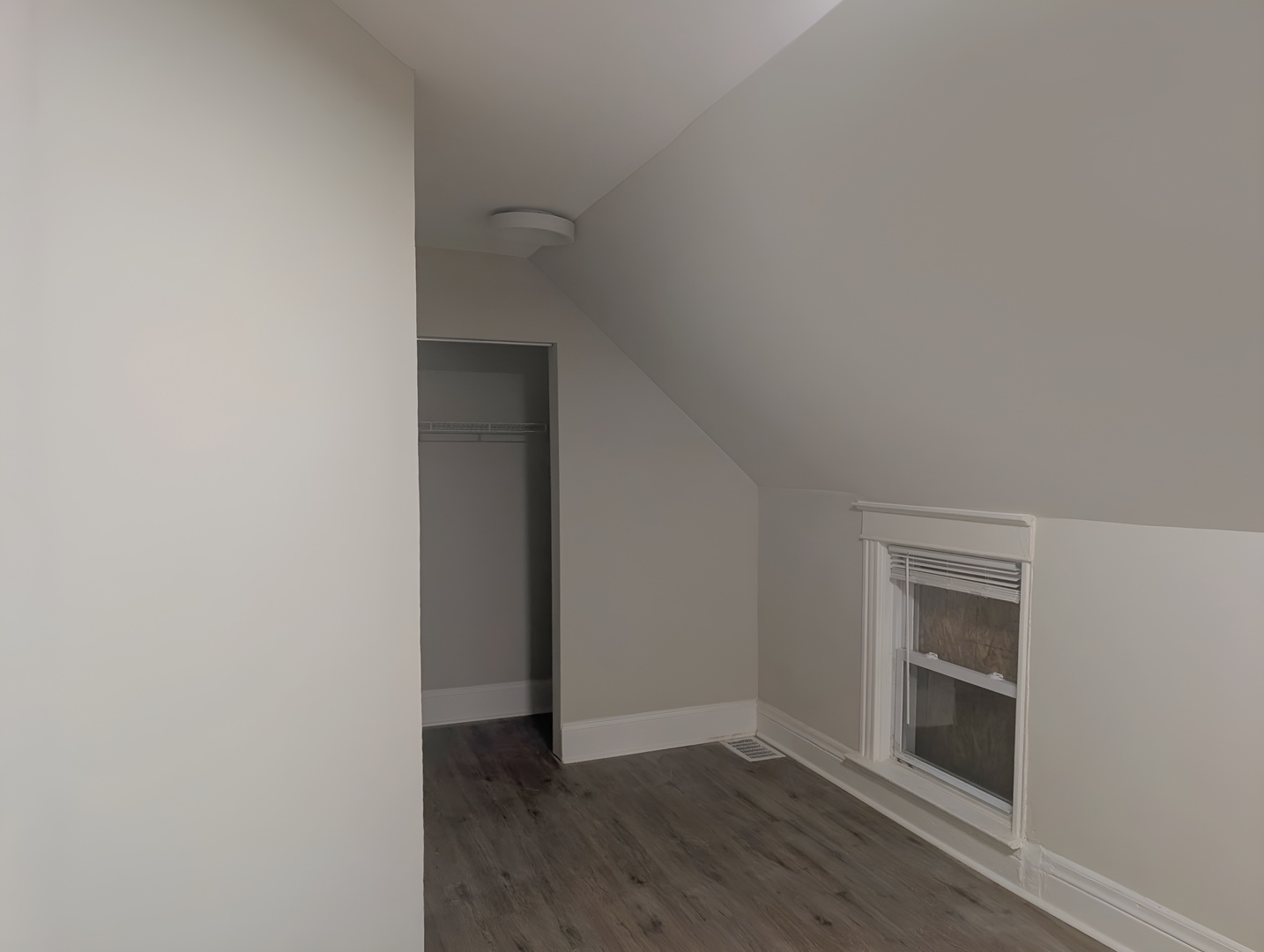 9207 S Ellis Avenue Property Photo 15