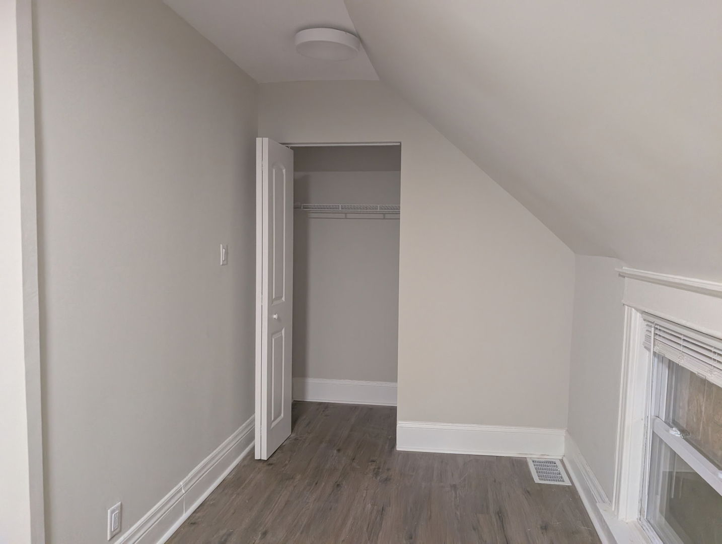 9207 S Ellis Avenue Property Photo 16