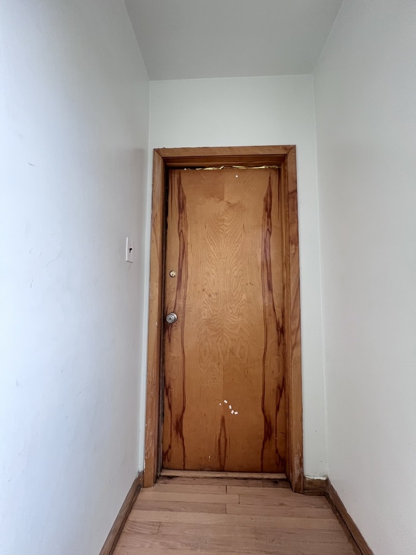 5217 S Hermitage Avenue 2f Property Photo 5