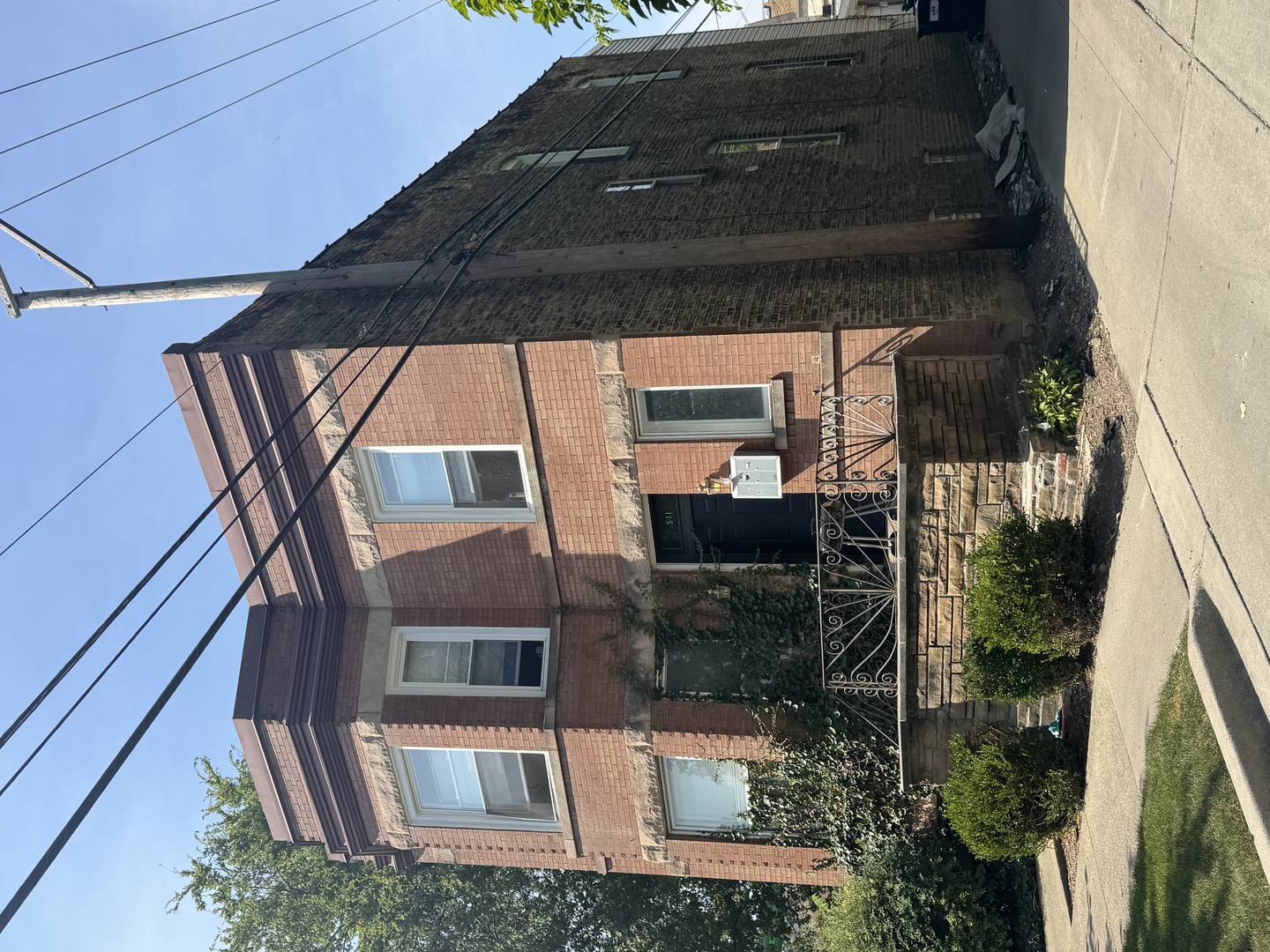 511 N Taylor Avenue Property Photo 2