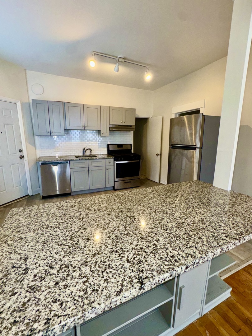 511 N Taylor Avenue Property Photo 16