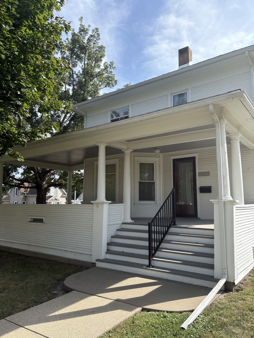 401 10th Street Property Photo 1
