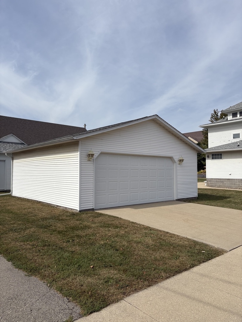 401 10th Street Property Photo 2