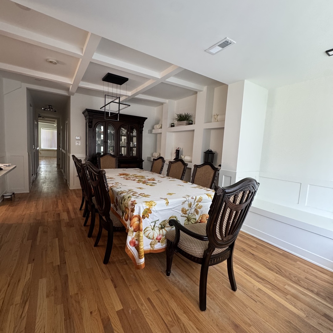 7804 S Paxton Avenue Property Photo 13