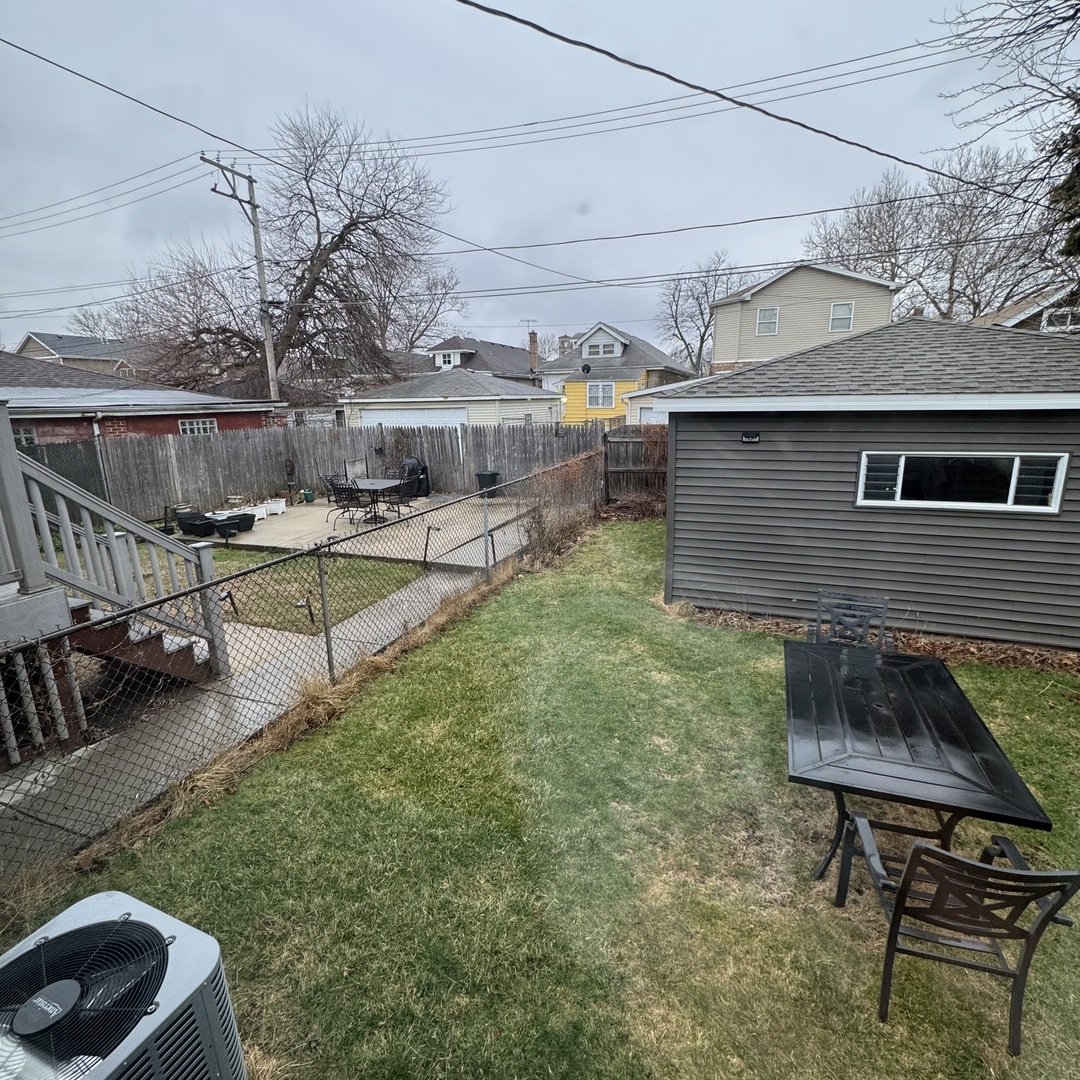 7804 S Paxton Avenue Property Photo 36