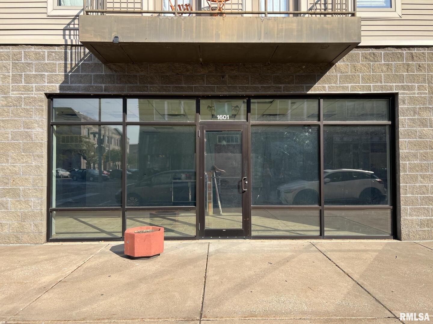 1601 2ND Avenue