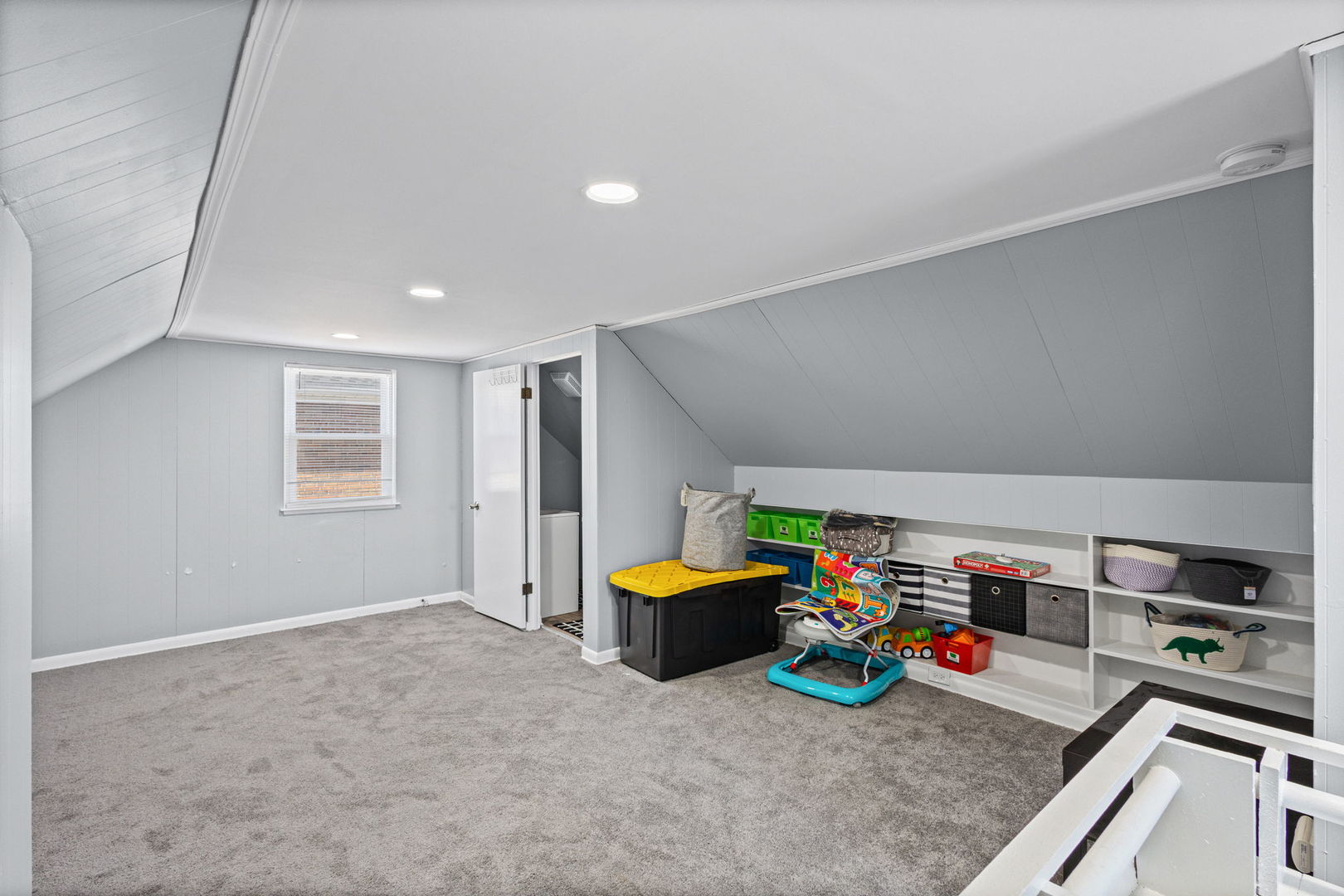 651 Sibley Boulevard Property Photo 7