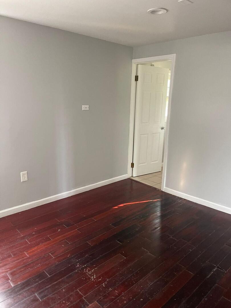 16916 Magnolia Drive Property Photo 3