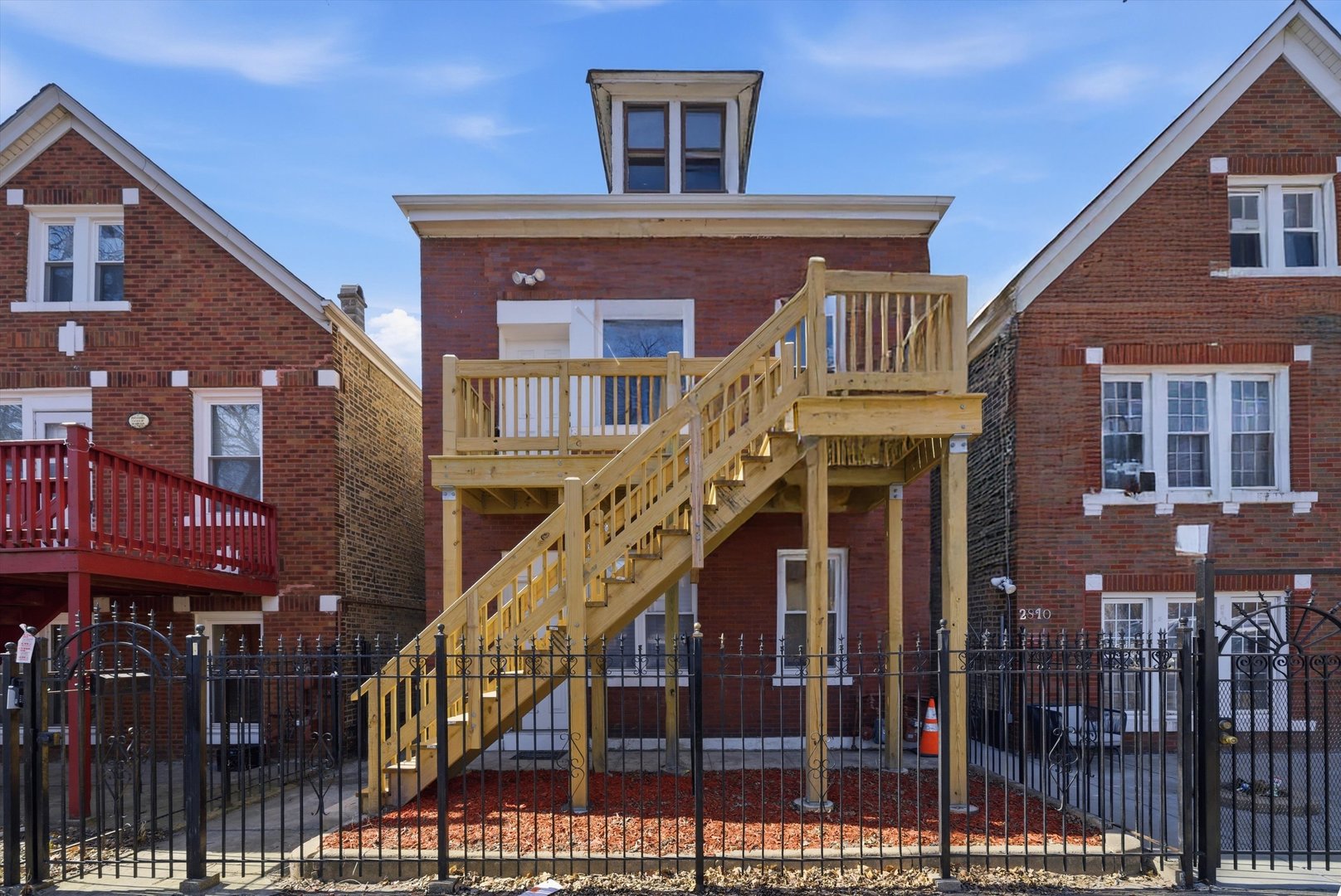 2812 S Trumbull Avenue Property Photo 1