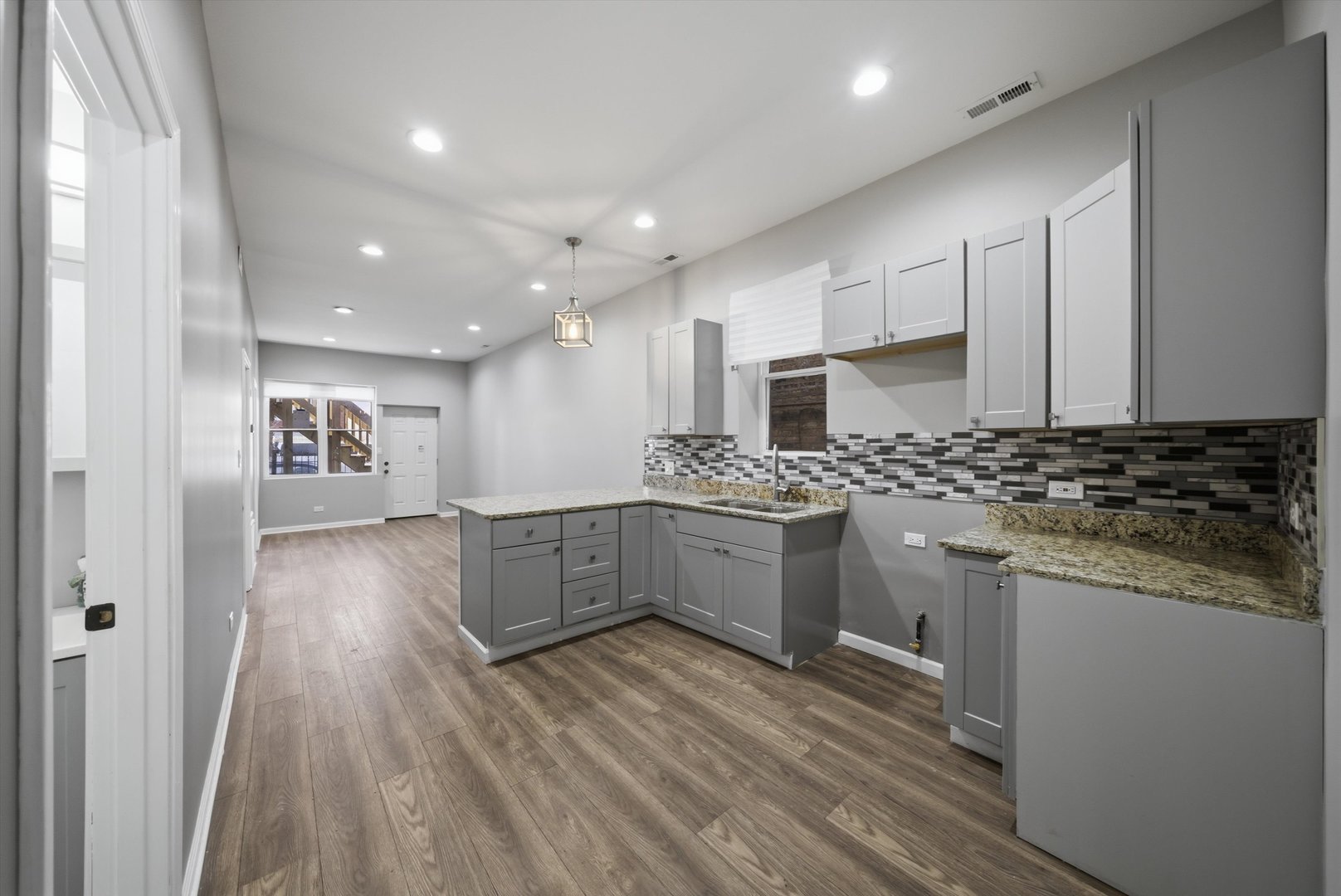 2812 S Trumbull Avenue Property Photo 11