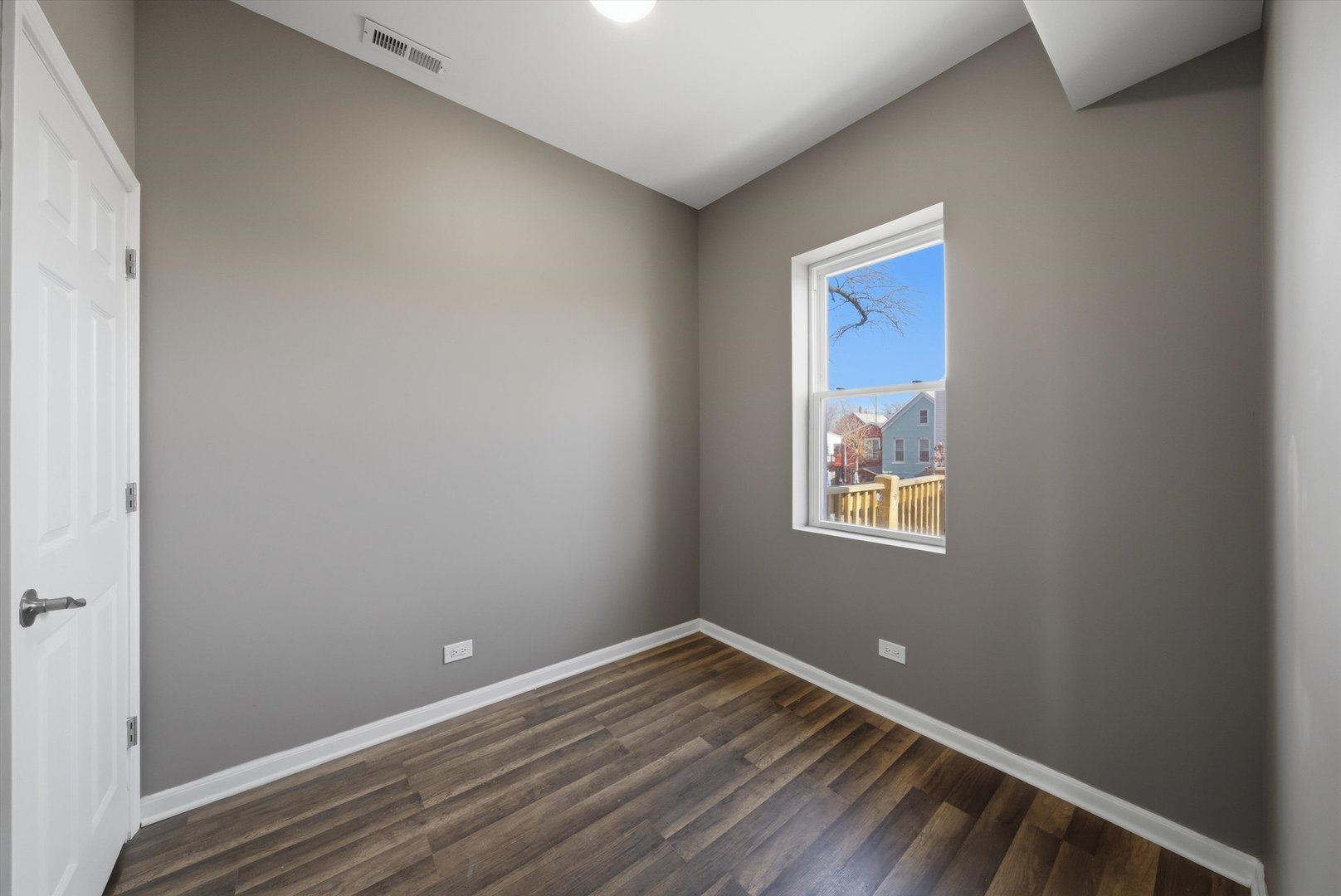 2812 S Trumbull Avenue Property Photo 18