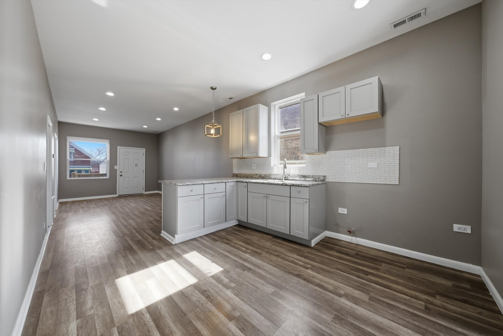2812 S Trumbull Avenue Property Photo 20