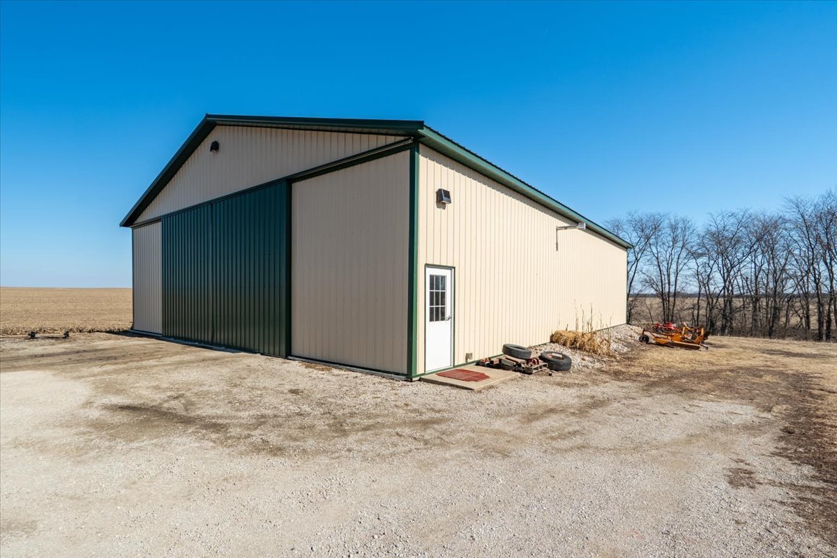 21389 N 2875 Road Property Photo 4