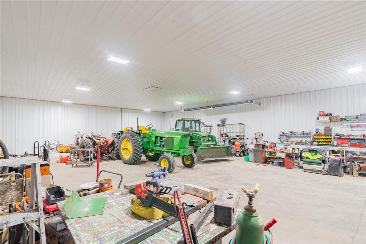 21389 N 2875 Road Property Photo 11