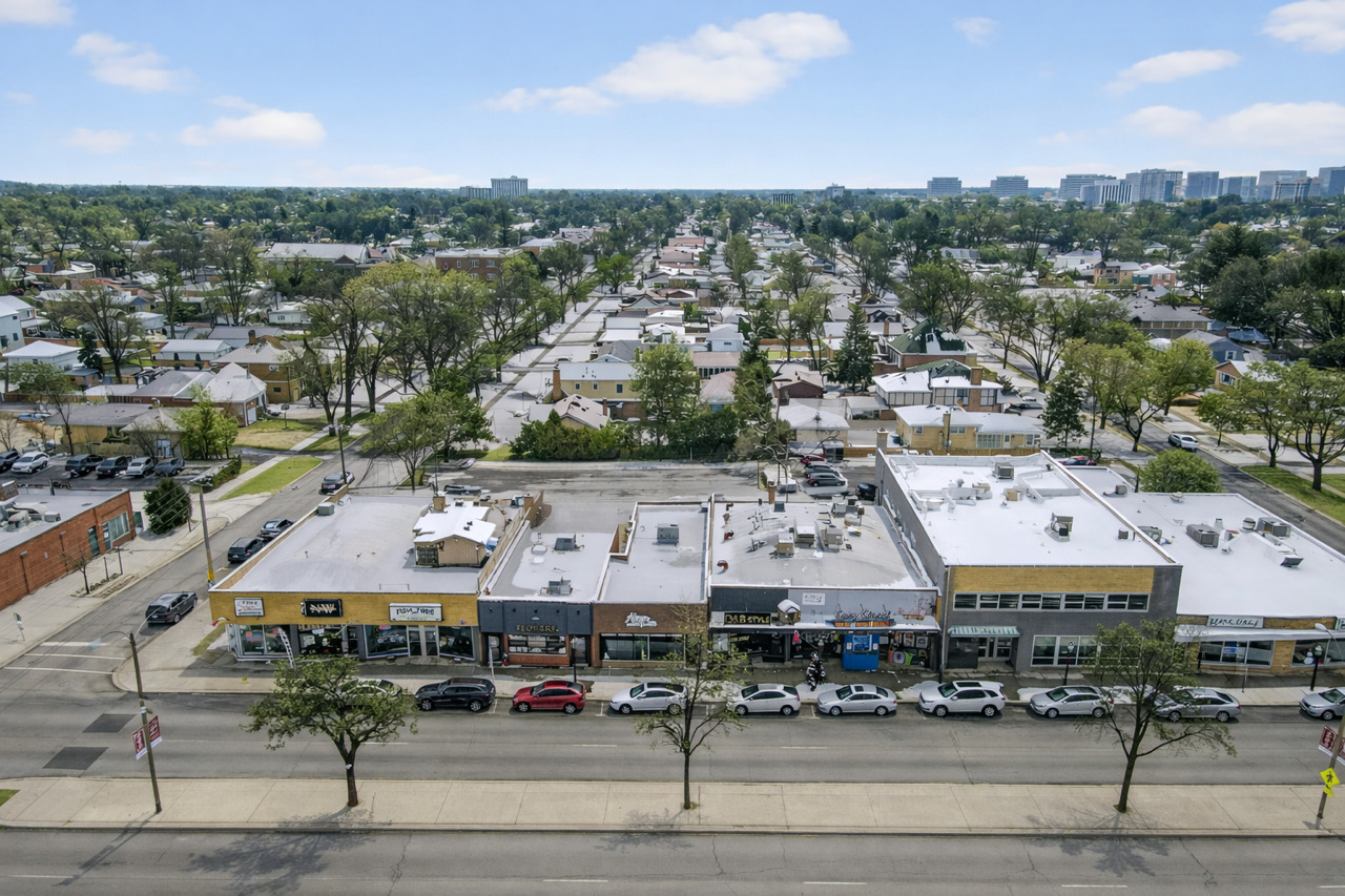 701 Devon Avenue Property Photo 1