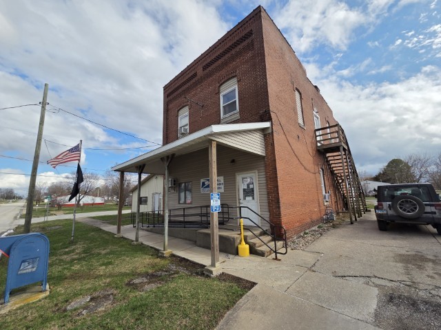 303 3rd Street Property Photo 2