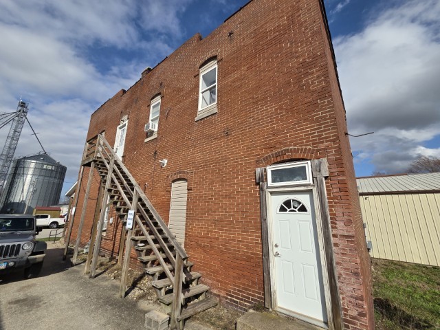 303 3rd Street Property Photo 3