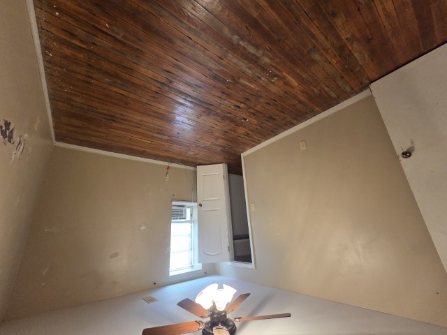 303 3rd Street Property Photo 8