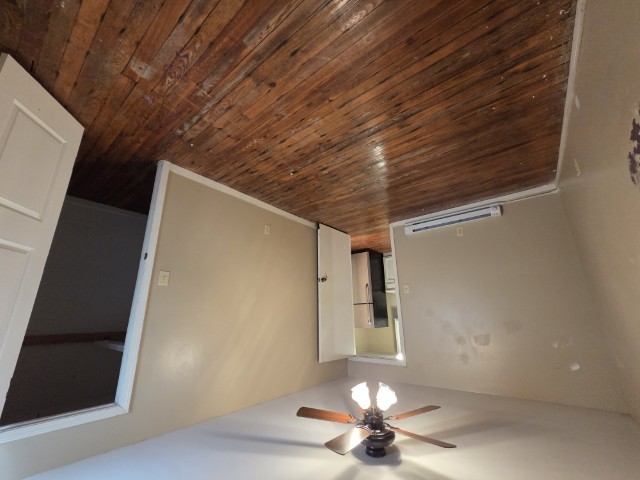 303 3rd Street Property Photo 14