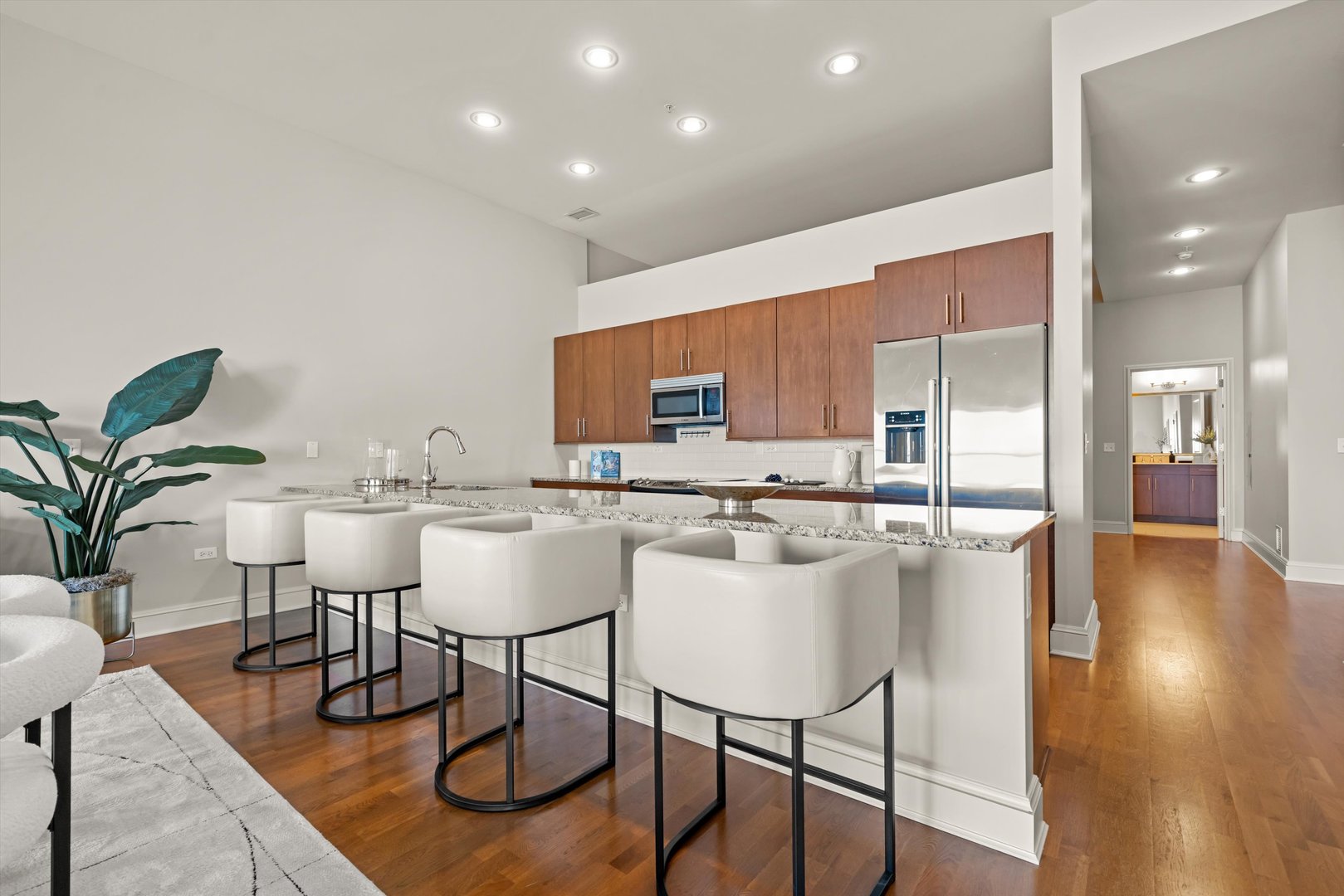 850 N Lake Shore Drive 405 Property Photo 14