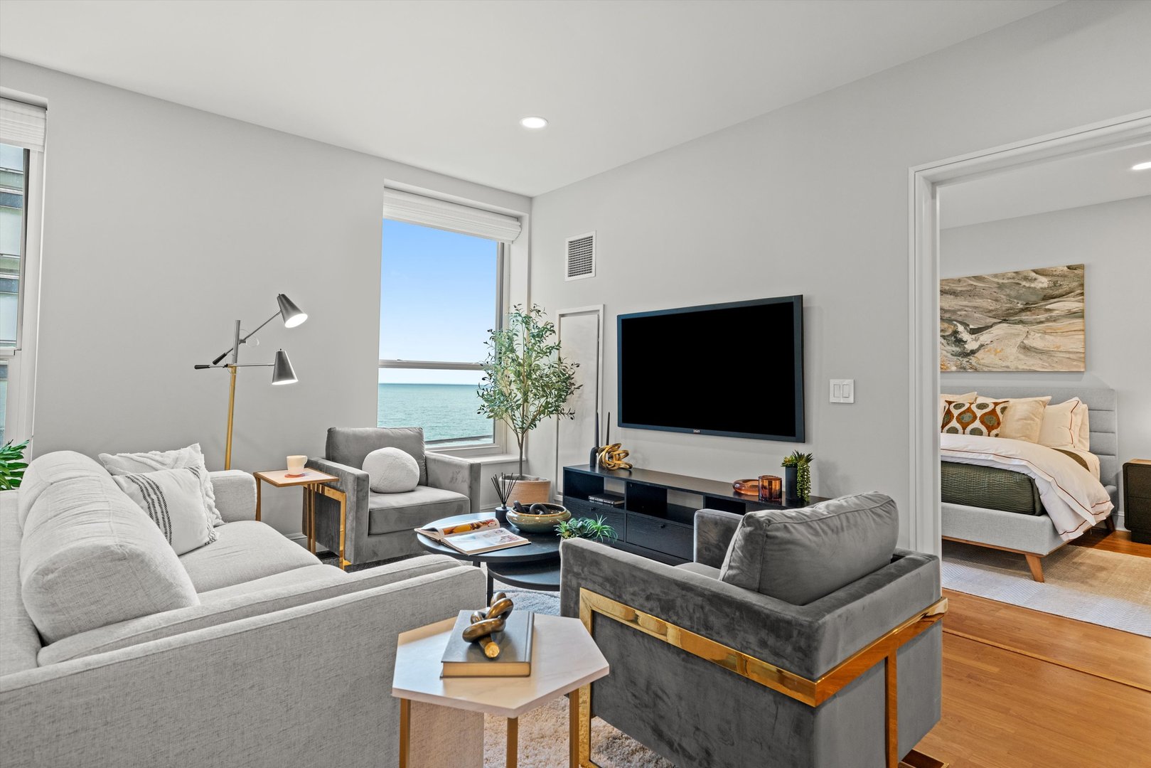 850 N Lake Shore Drive 1807 Property Photo 15