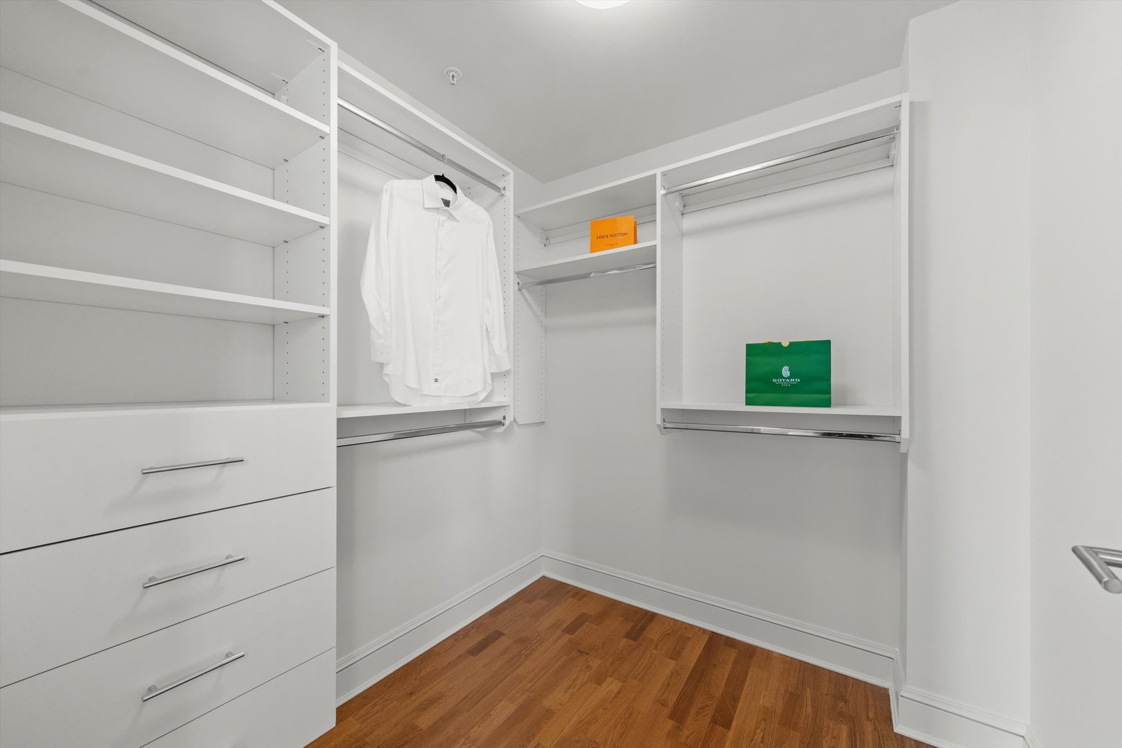 850 N Lake Shore Drive 1807 Property Photo 20