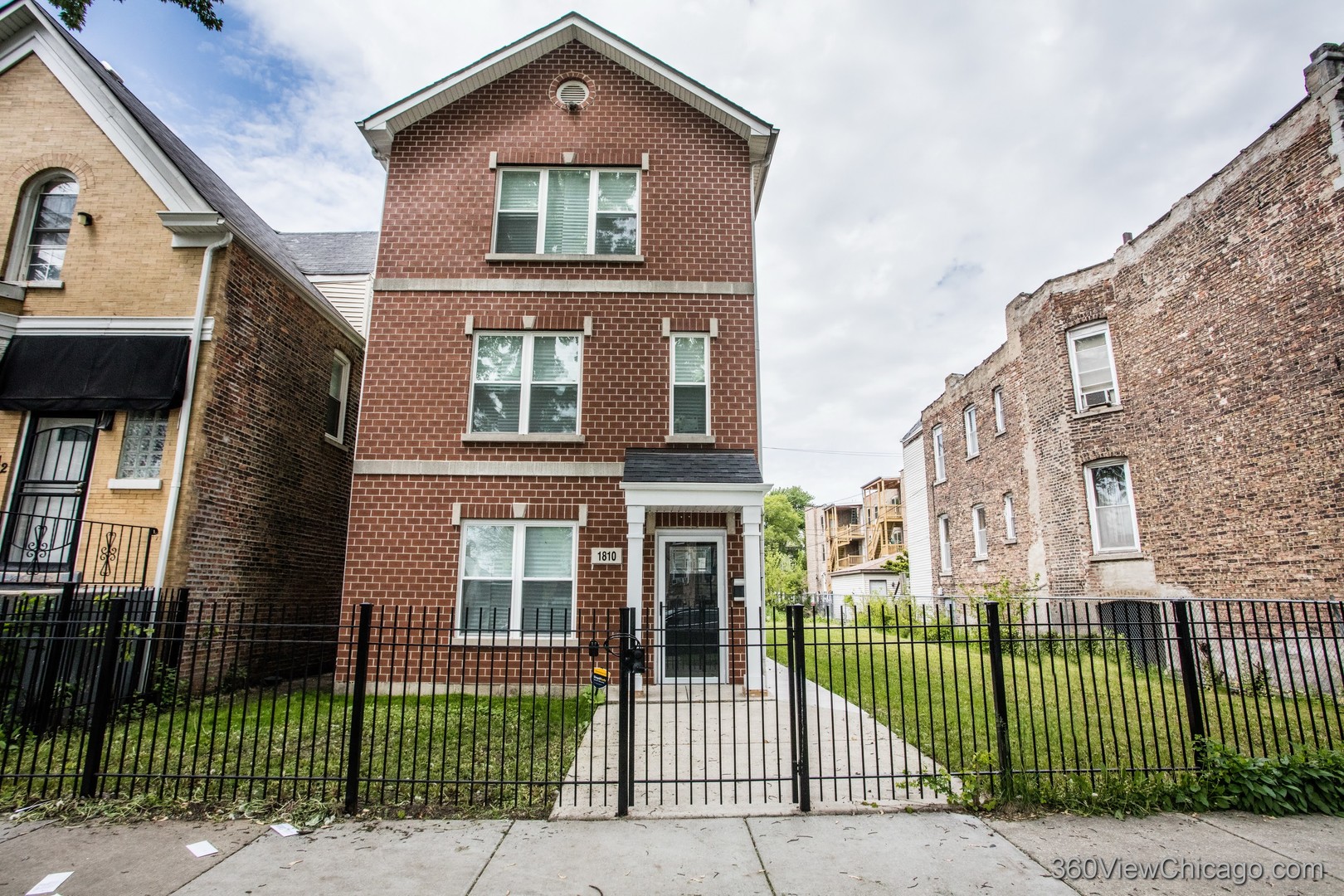 1810 S Hamlin Avenue Property Photo