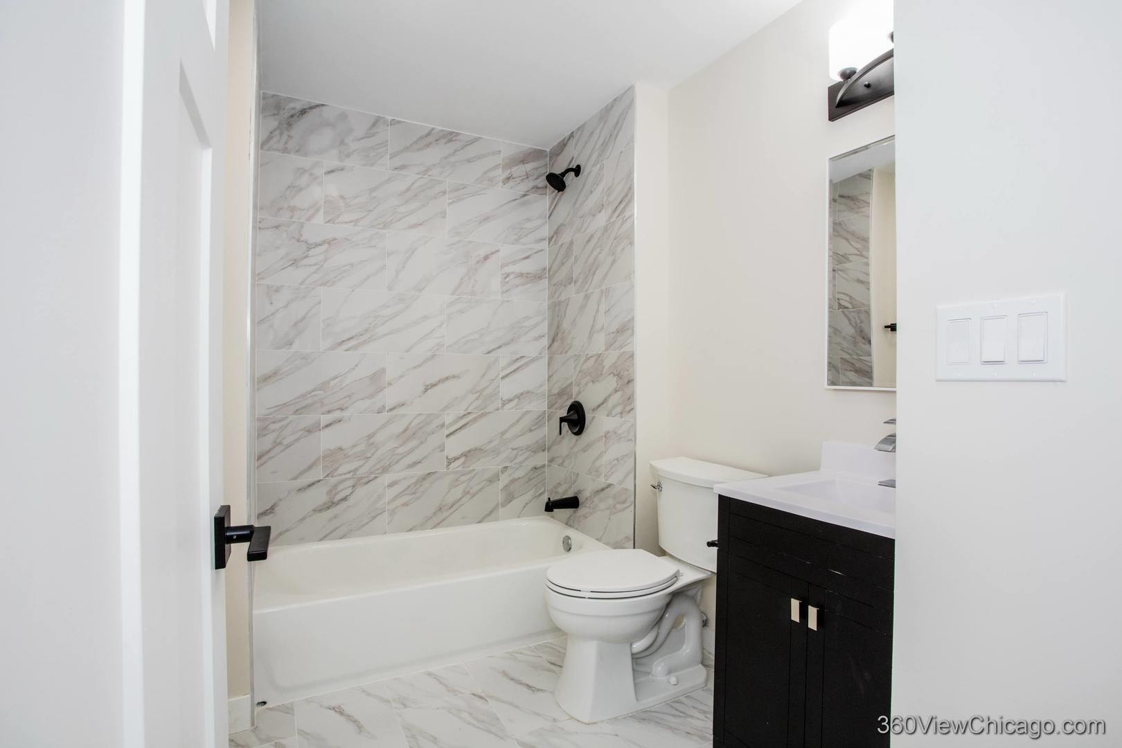 1810 S Hamlin Avenue Property Photo 17