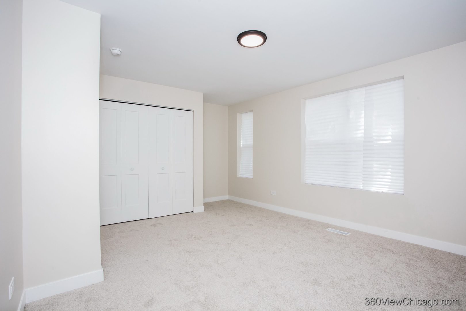 1810 S Hamlin Avenue Property Photo 18