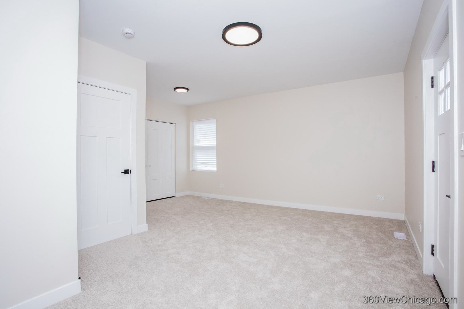 1810 S Hamlin Avenue Property Photo 22