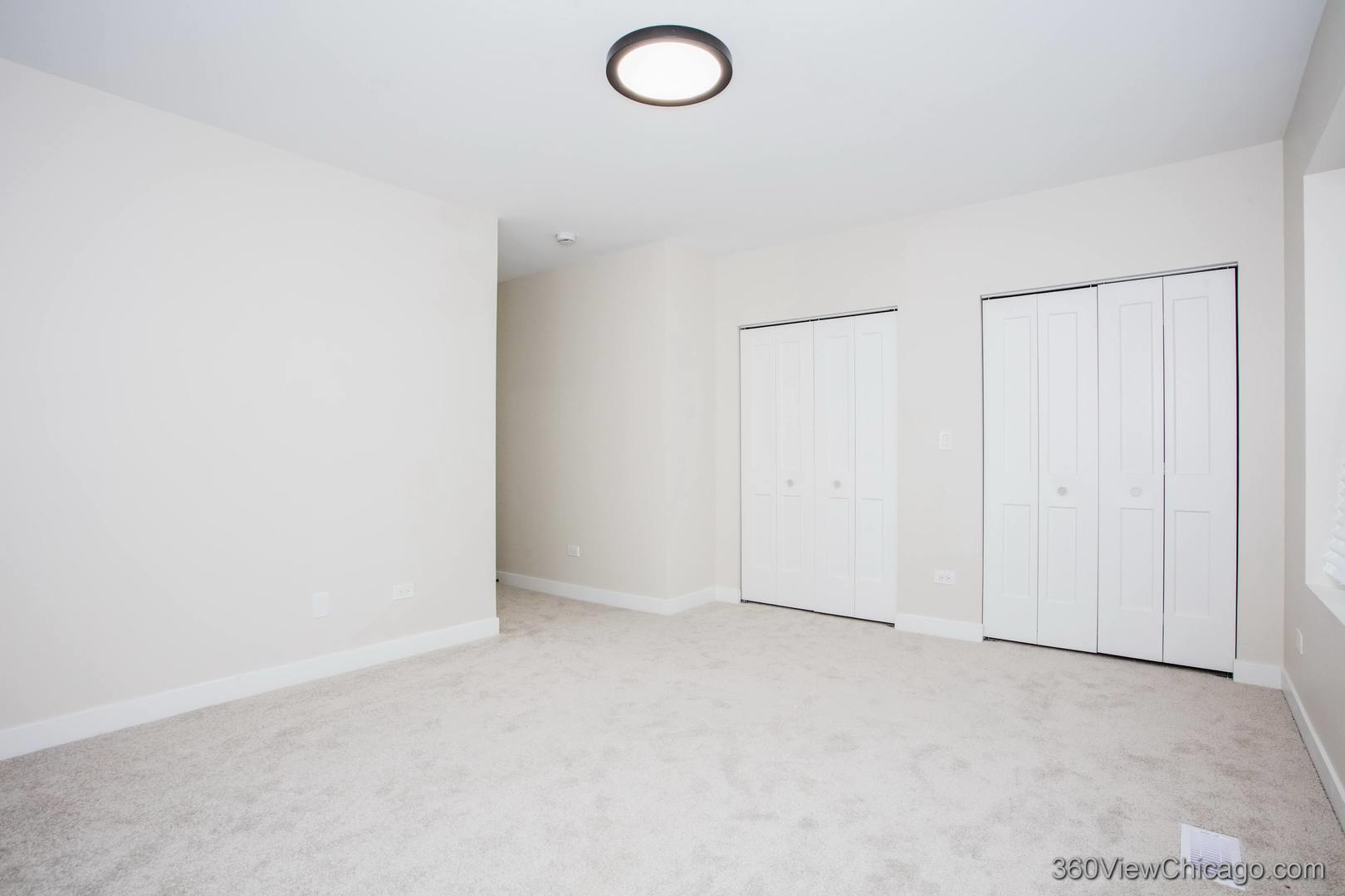 1810 S Hamlin Avenue Property Photo 23