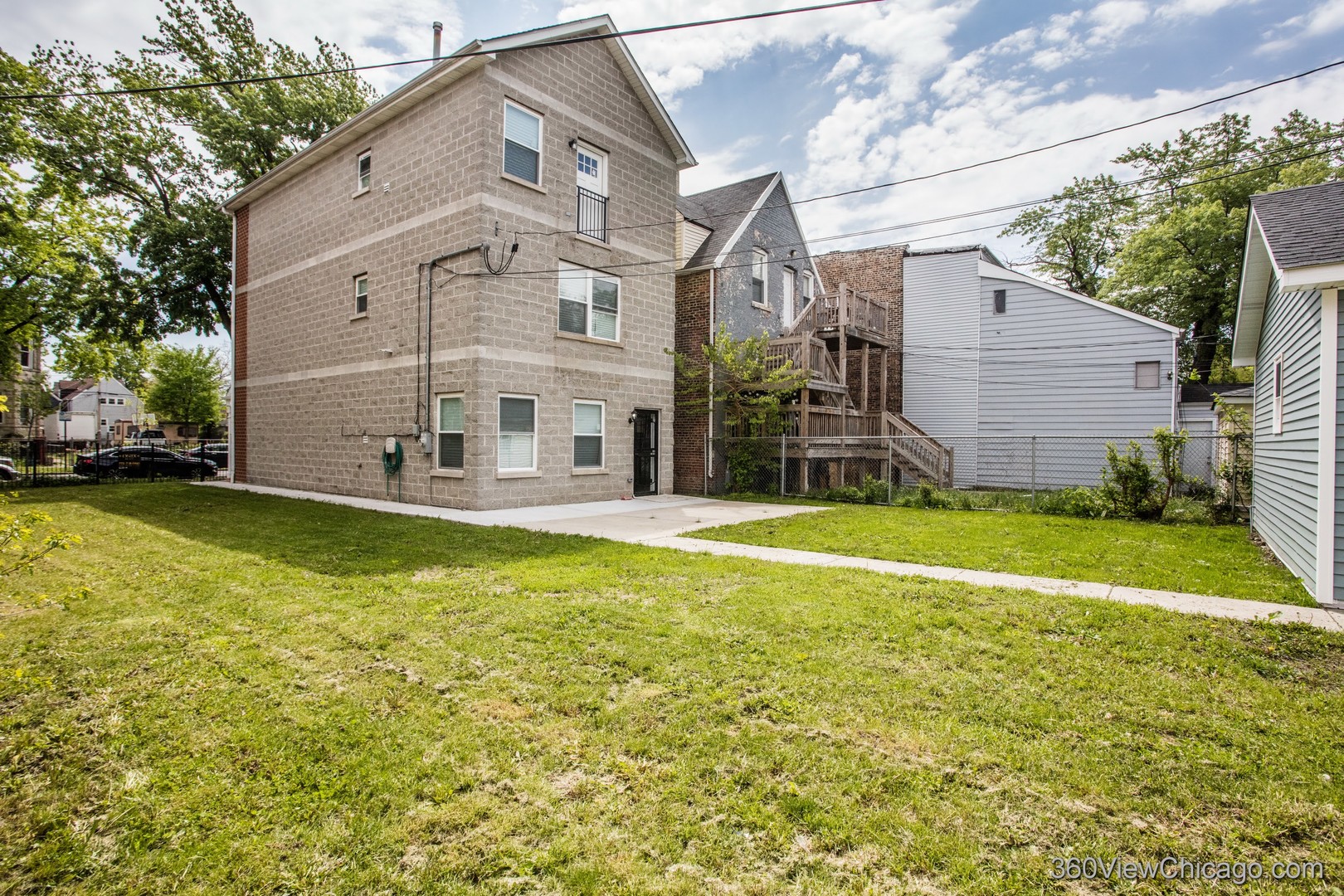 1810 S Hamlin Avenue Property Photo 27