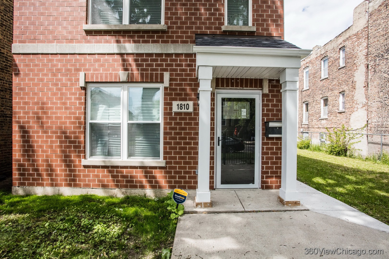 1810 S Hamlin Avenue Property Photo 30