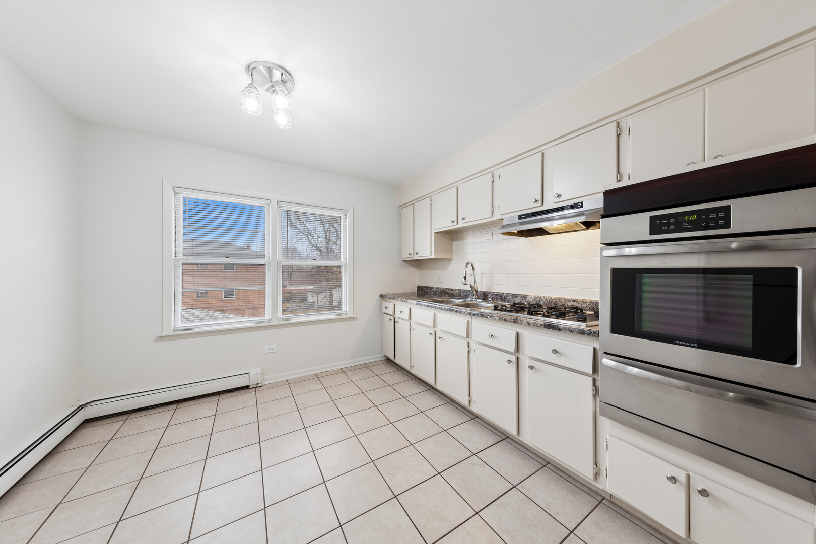 372 Yates Avenue Property Photo 12