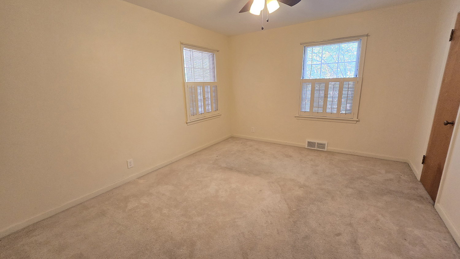 4 Lilac Lane Property Photo 35