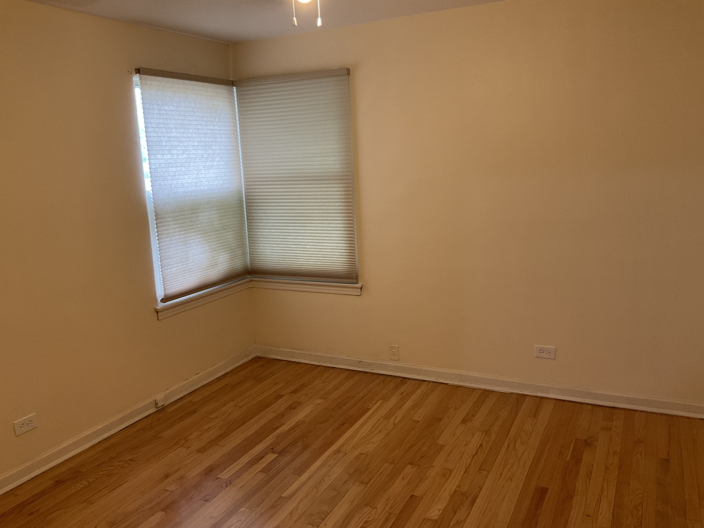 10929 S Eberhart Avenue Property Photo 10