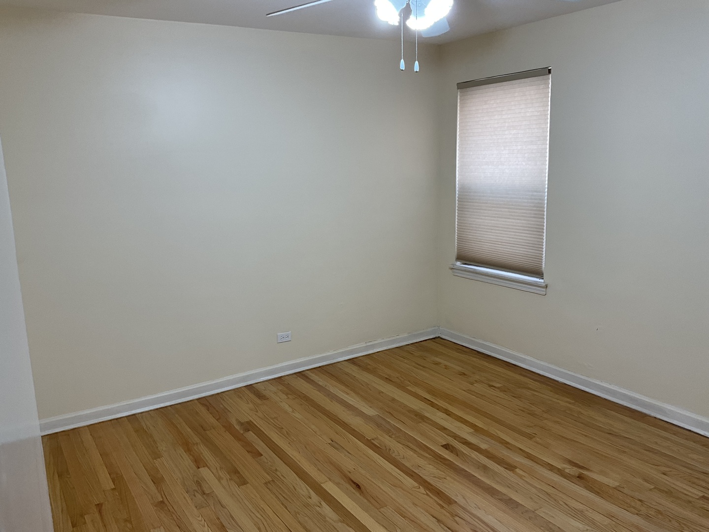 10929 S Eberhart Avenue Property Photo 13